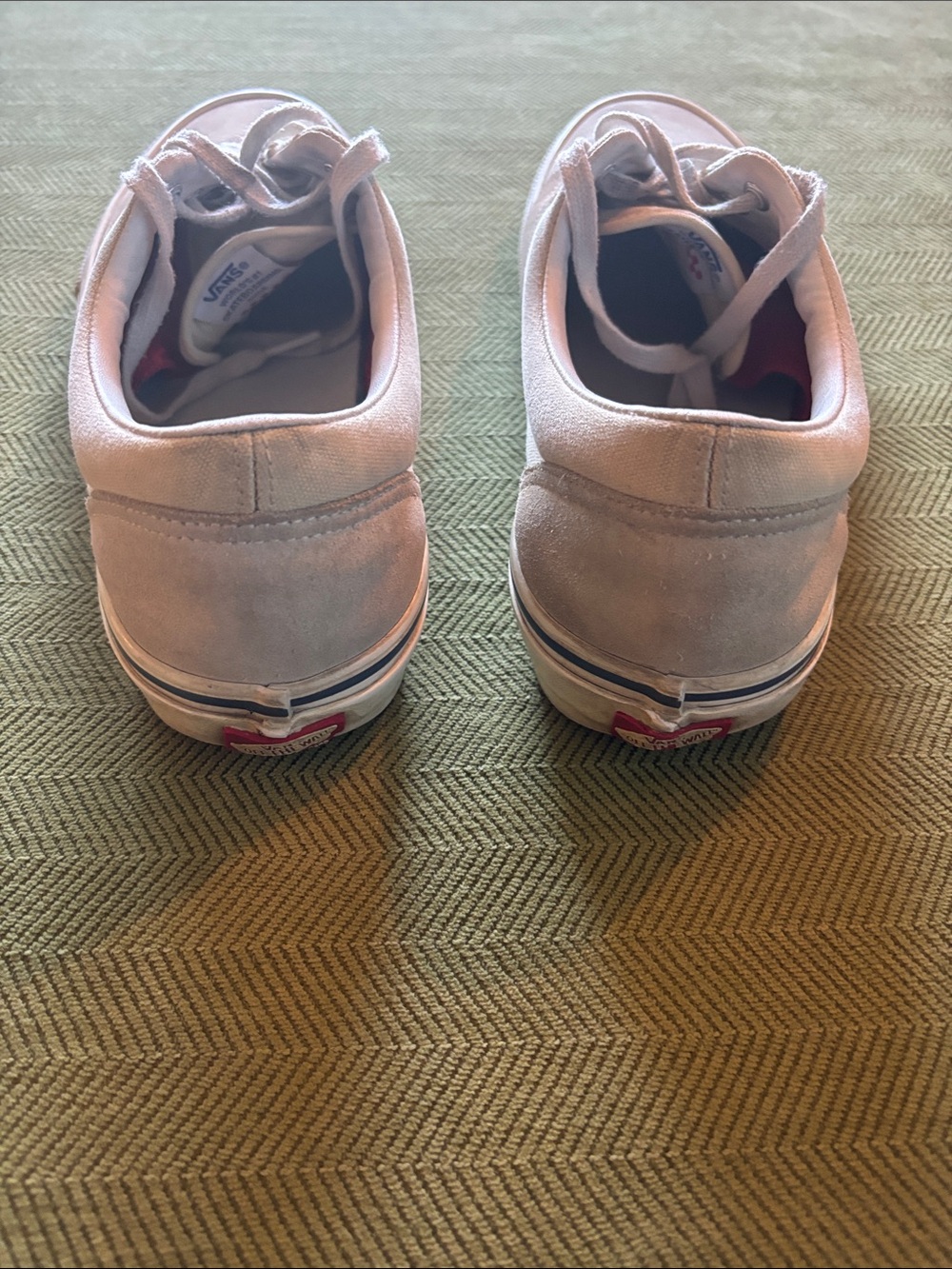 Vans - Picture 4 of 7